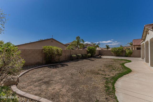 17153 W GAMBIT Trail, Surprise, AZ 85387