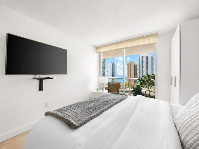 16500 Collins Avenue 1751, Sunny Isles Beach, FL 33160