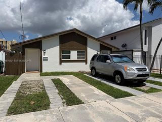 3405 SW 24th Street, Miami, FL 33145