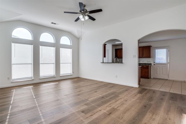 317 Meadow View Lane, Anna, TX 75409