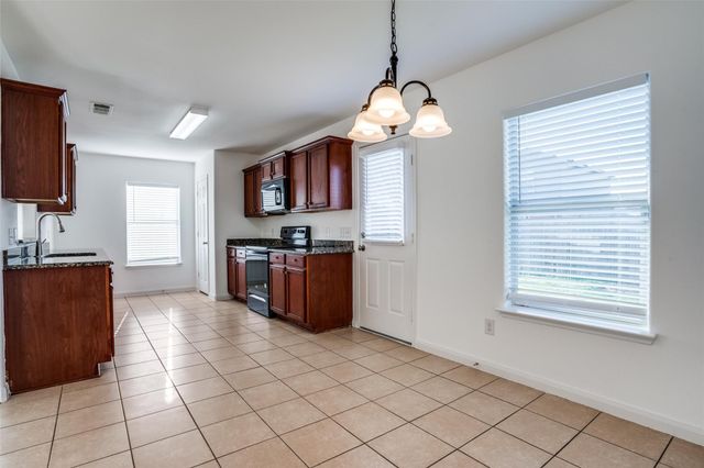 317 Meadow View Lane, Anna, TX 75409