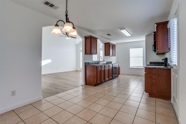 317 Meadow View Lane, Anna, TX 75409