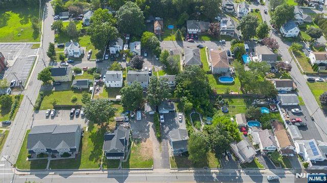 923 Ringwood Avenue 2, Wanaque, NJ 07420