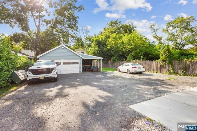 923 Ringwood Avenue 2, Wanaque, NJ 07420