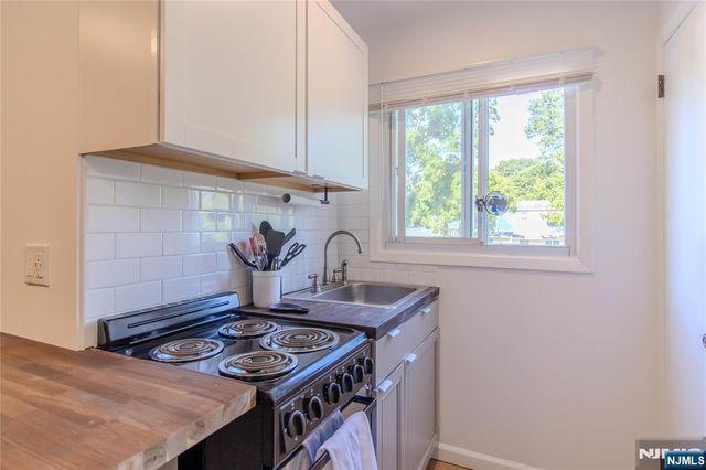 923 Ringwood Avenue 2, Wanaque, NJ 07420