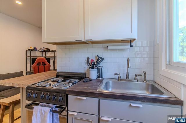 923 Ringwood Avenue 2, Wanaque, NJ 07420