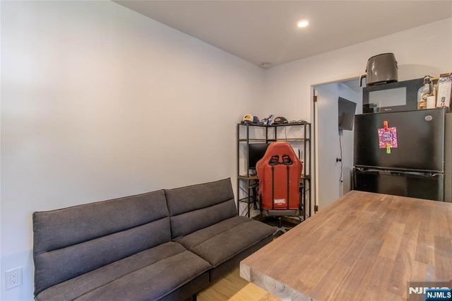 923 Ringwood Avenue 2, Wanaque, NJ 07420