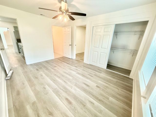 108 W Hughes St, Longview, TX 75602