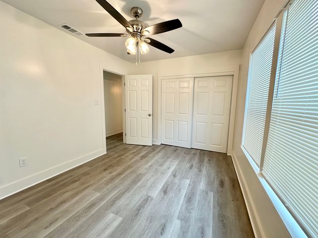 108 W Hughes St, Longview, TX 75602
