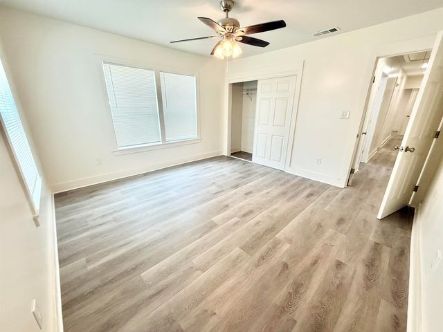 108 W Hughes St, Longview, TX 75602