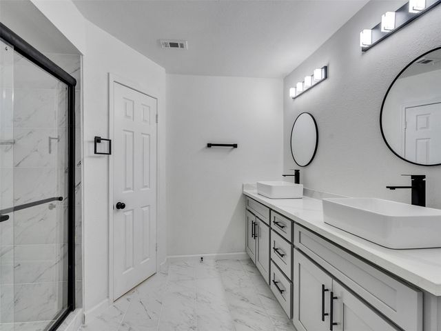 7610 Theisswood Rd, Spring, TX 77379