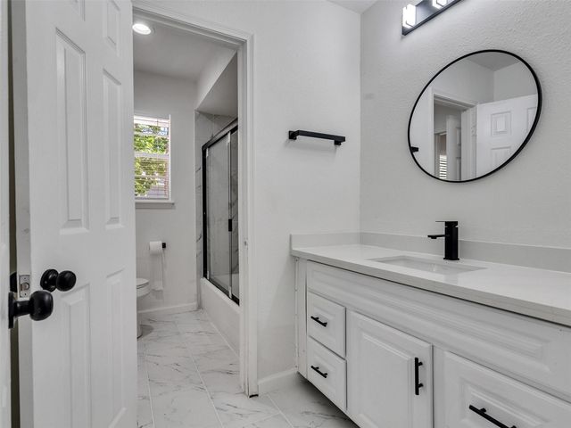 7610 Theisswood Rd, Spring, TX 77379