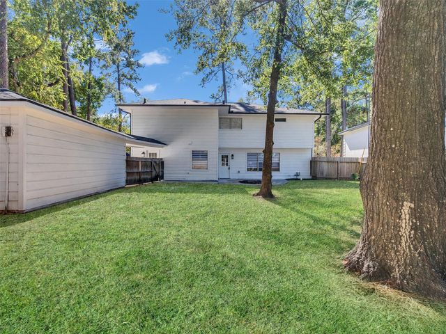 7610 Theisswood Rd, Spring, TX 77379