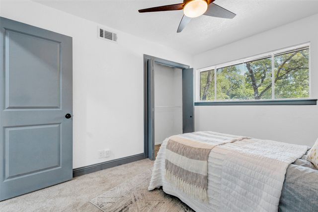 612 Circleview Drive S, Hurst, TX 76054