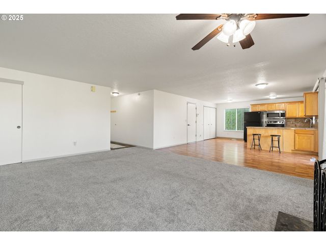 2701 Ne HALE Ave, Gresham, OR 97030