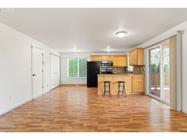 2701 Ne HALE Ave, Gresham, OR 97030