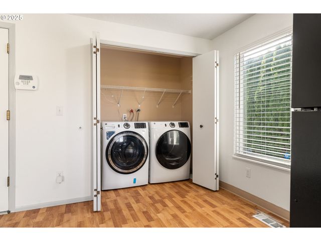 2701 Ne HALE Ave, Gresham, OR 97030