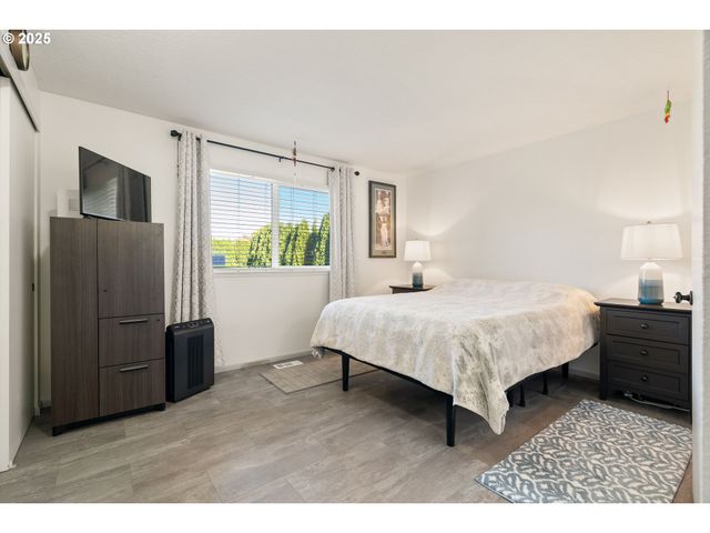 2701 Ne HALE Ave, Gresham, OR 97030