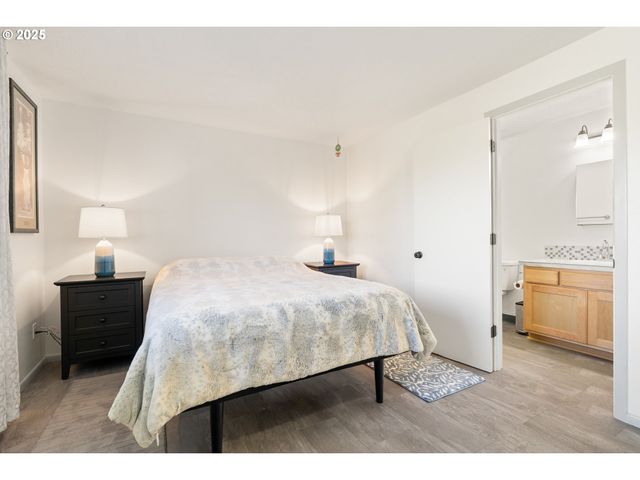 2701 Ne HALE Ave, Gresham, OR 97030