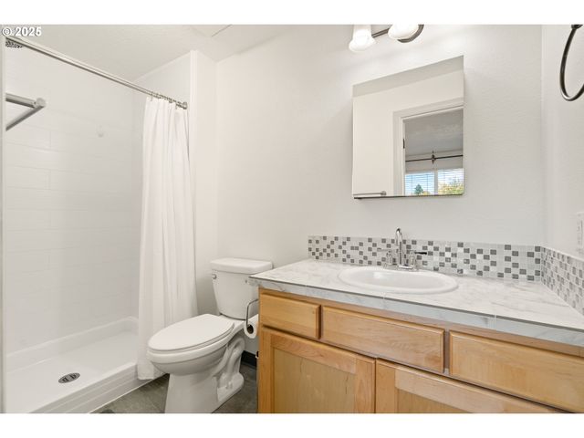 2701 Ne HALE Ave, Gresham, OR 97030