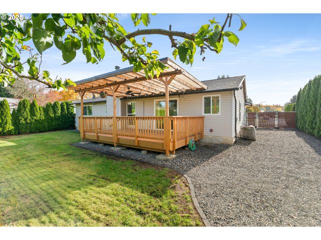 2701 Ne HALE Ave, Gresham, OR 97030