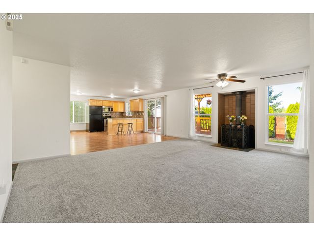 2701 Ne HALE Ave, Gresham, OR 97030