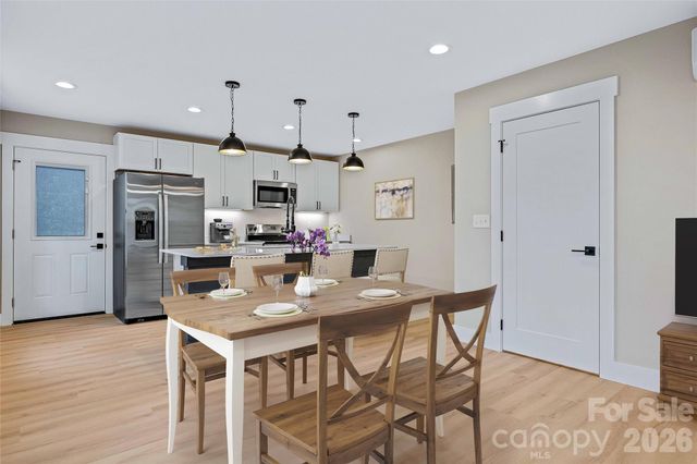 112 Baldwin Road, Arden, NC 28704