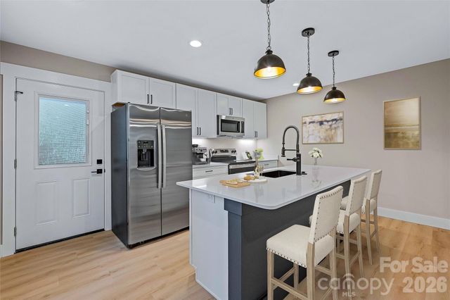 112 Baldwin Road, Arden, NC 28704