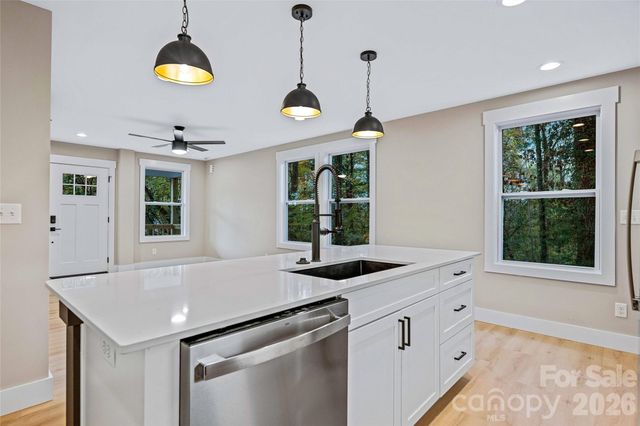 112 Baldwin Road, Arden, NC 28704