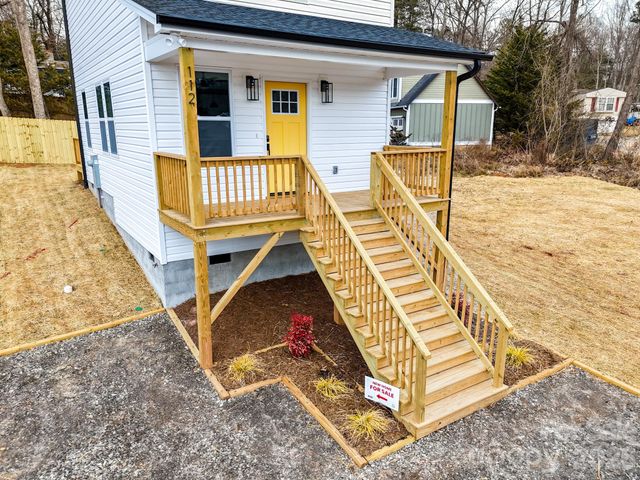 112 Baldwin Road, Arden, NC 28704