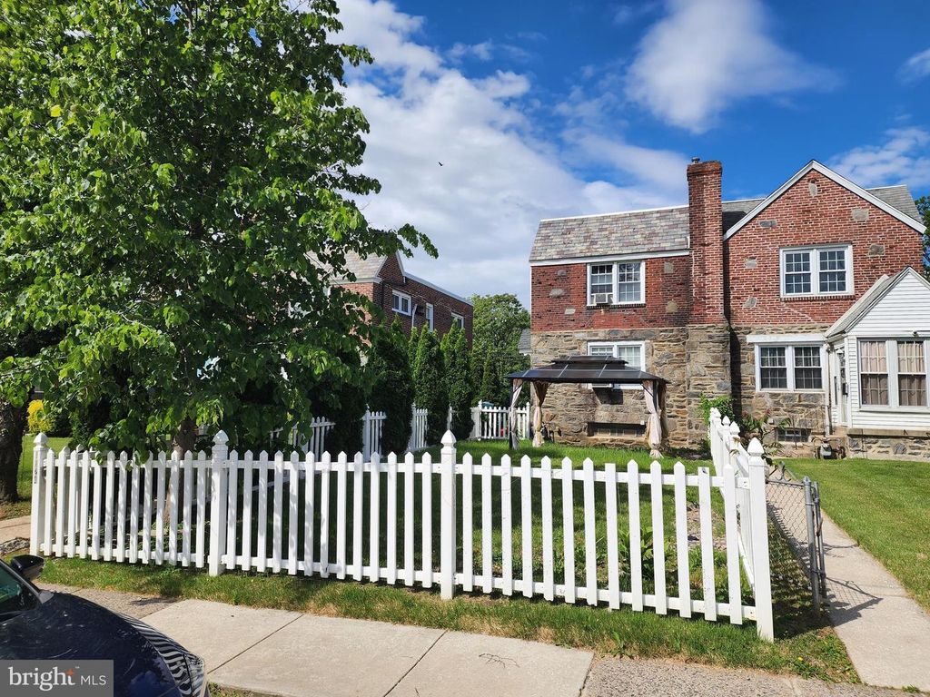 1024 CALLAHAN AVE, Lansdowne, PA 19050