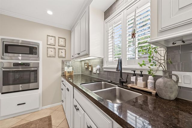 10122 Pine Forest Road, Houston, TX 77042