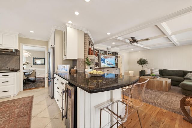 10122 Pine Forest Road, Houston, TX 77042