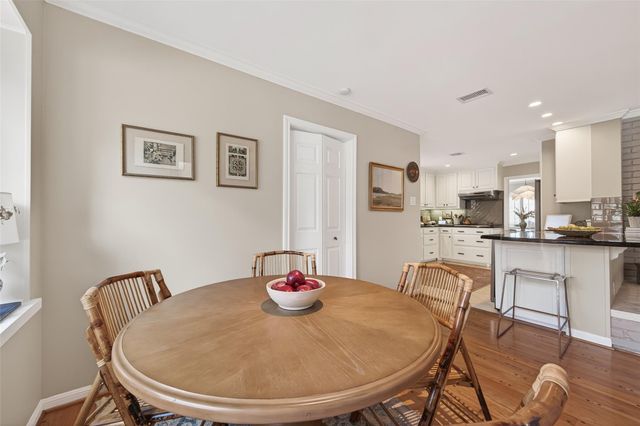 10122 Pine Forest Road, Houston, TX 77042