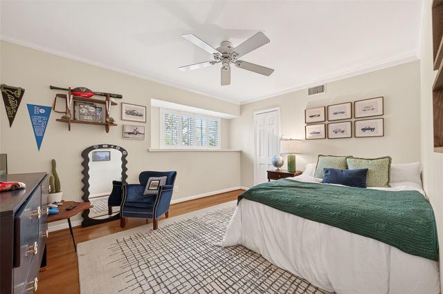 10122 Pine Forest Road, Houston, TX 77042