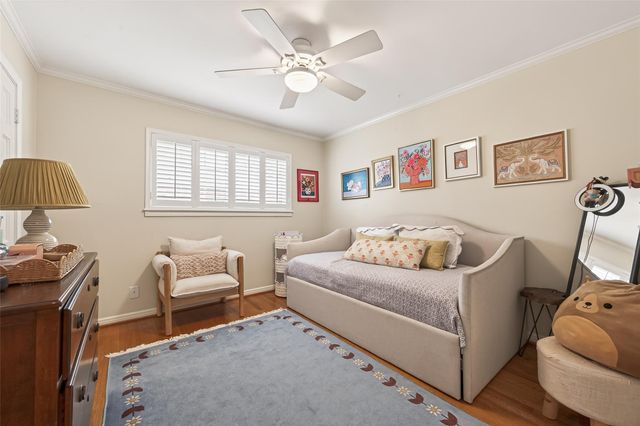 10122 Pine Forest Road, Houston, TX 77042