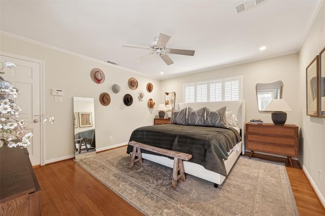 10122 Pine Forest Road, Houston, TX 77042