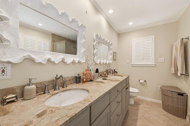 10122 Pine Forest Road, Houston, TX 77042