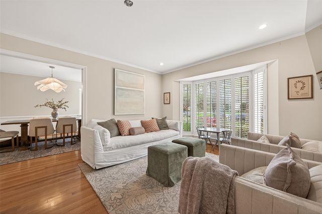 10122 Pine Forest Road, Houston, TX 77042