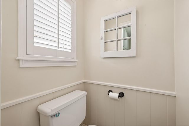 10122 Pine Forest Road, Houston, TX 77042