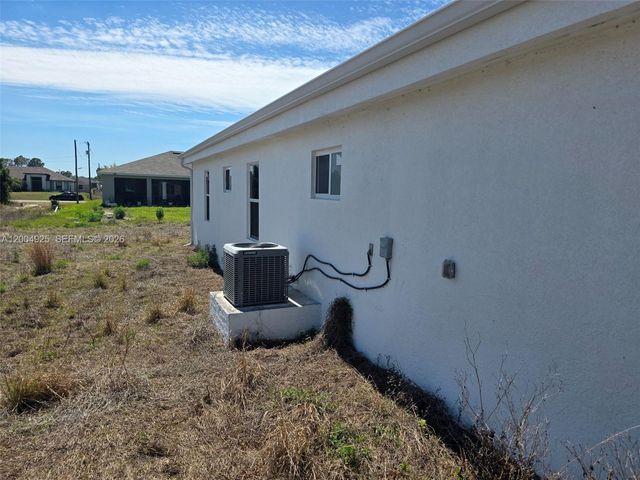 2913 SW 34th St., Lehigh Acres, FL 33976