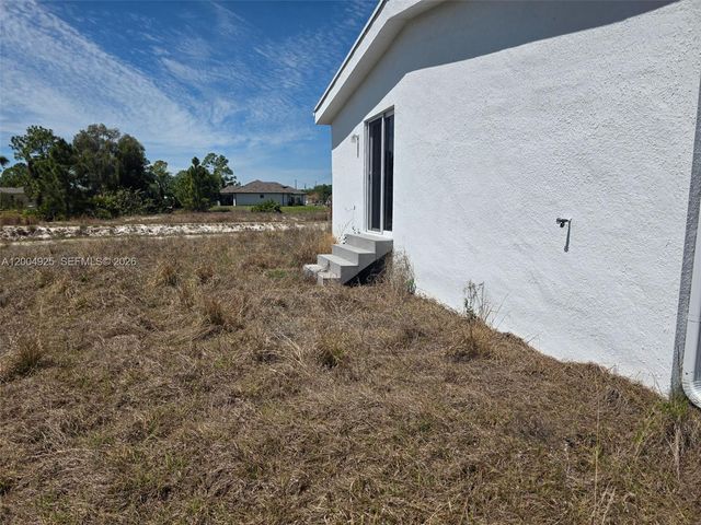 2913 SW 34th St., Lehigh Acres, FL 33976