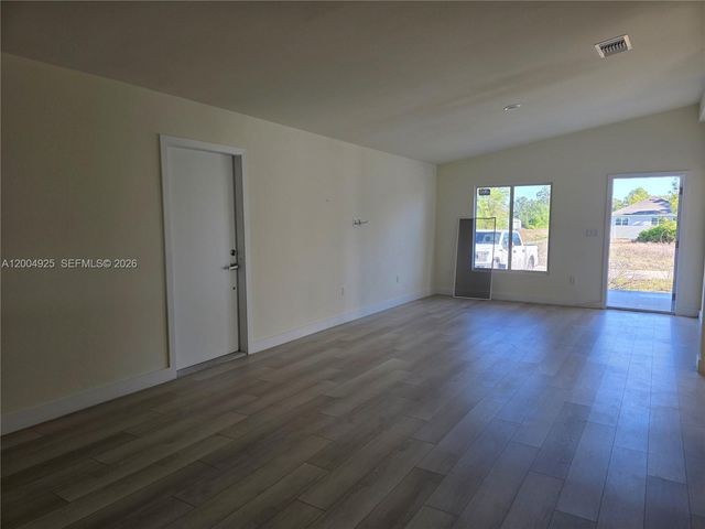 2913 SW 34th St., Lehigh Acres, FL 33976