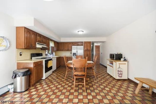 309 Erie Ave, Midland Park Boro, NJ 07432