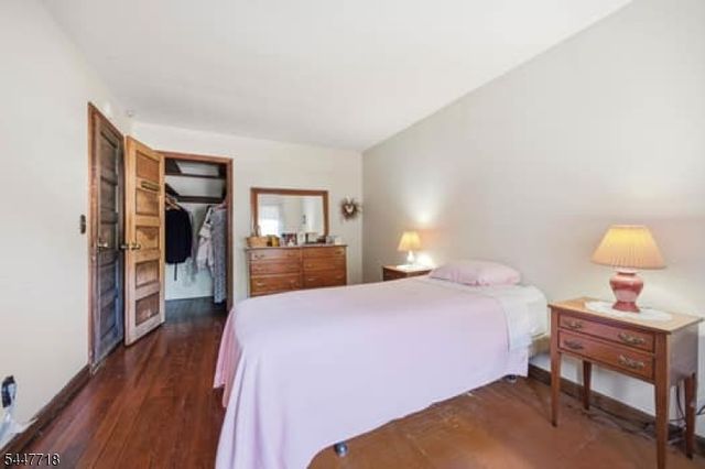 309 Erie Ave, Midland Park Boro, NJ 07432