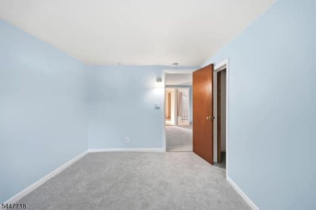 309 Erie Ave, Midland Park Boro, NJ 07432