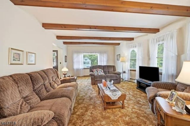 309 Erie Ave, Midland Park Boro, NJ 07432