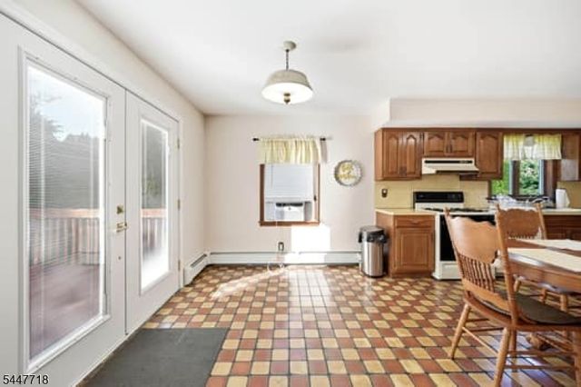 309 Erie Ave, Midland Park Boro, NJ 07432