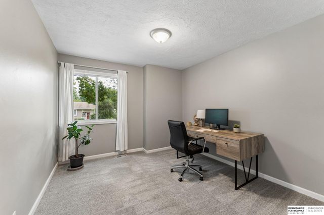 15286 U Street, Omaha, NE 68137