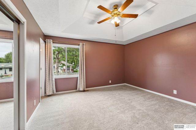 15286 U Street, Omaha, NE 68137